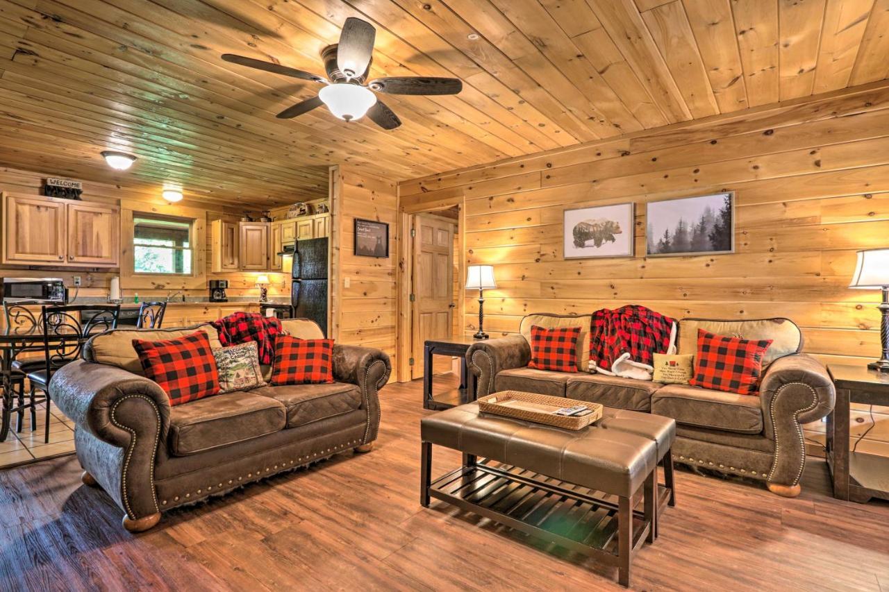 Cabin With Deck And Fireplace Less Than 3 Mi To Dollywood! Пиджен Фордж Екстериор снимка