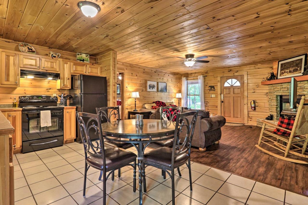 Cabin With Deck And Fireplace Less Than 3 Mi To Dollywood! Пиджен Фордж Екстериор снимка