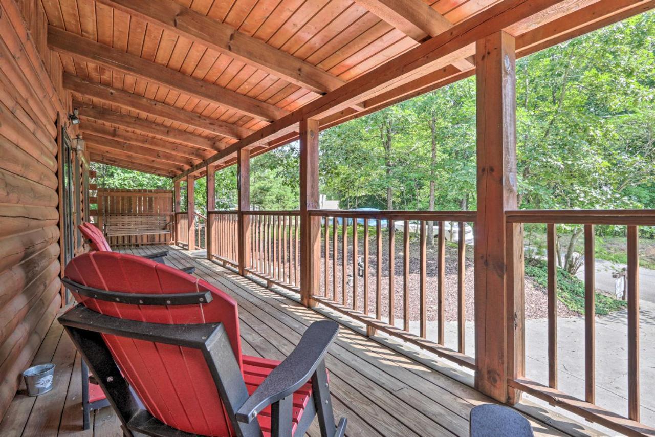 Cabin With Deck And Fireplace Less Than 3 Mi To Dollywood! Пиджен Фордж Екстериор снимка